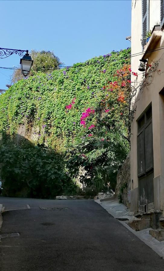 Beau studio rénové avec vue Vieux Hyères Exterior foto