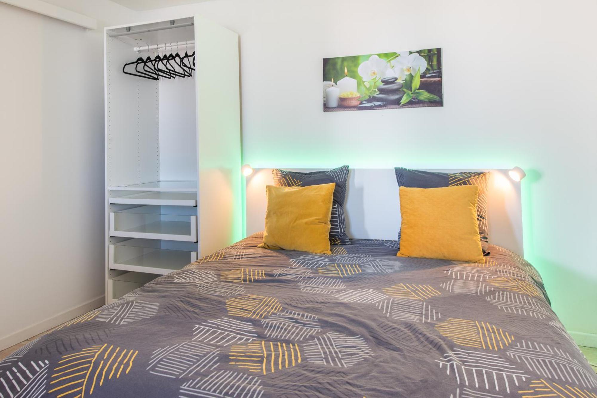 Beau studio rénové avec vue Vieux Hyères Exterior foto